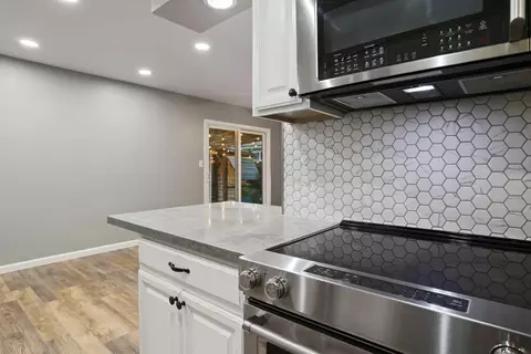 Kitchen - 1262 Glenhurst Dr, Lodi, CA 95240 photo 4 of 4