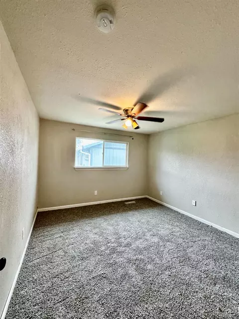 Bedroom - 1253 E Louise Ave, Manteca, CA 95336 photo 1 of 5