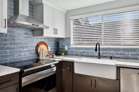 Kitchen - 3041 Root Ave, Carmichael, CA 95608 photo 6 of 7