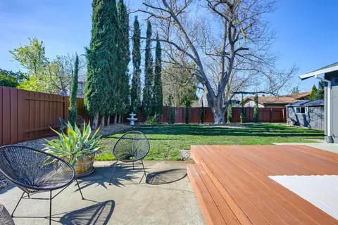 Exterior - 3041 Root Ave, Carmichael, CA 95608 photo 14 of 22