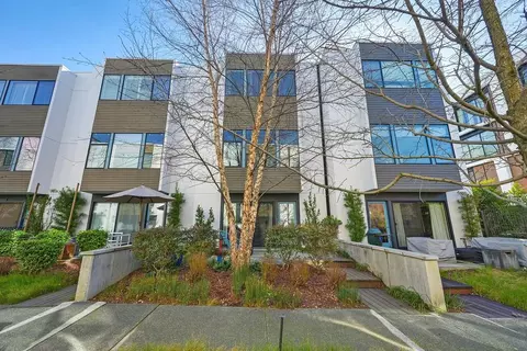 979 Eames Walk, West Sacramento, CA 95691