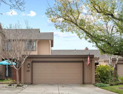 8764 Bluff Ln, Fair Oaks, CA 95628