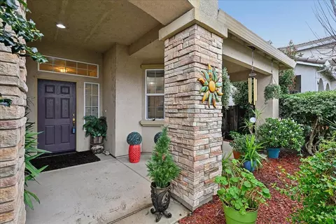 1364 Amaranth St, Plumas Lake, CA 95961 photo 5