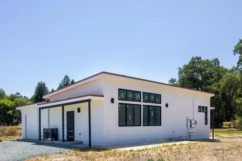18093 Lasso Loop #B, Penn Valley, CA 95946