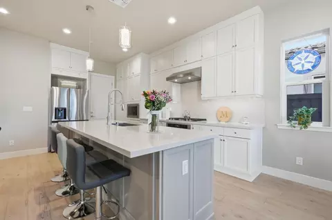 Kitchen - 4256 Eagle View Way, Folsom, CA 95630 photo 2 of 3