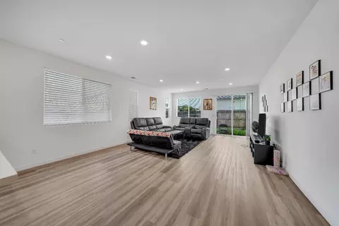 Entry Way - 4806 Ariel St, Keyes, CA 95328 photo 5 of 11