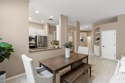 Dining - 5242 Wyndham Oak Ln, Carmichael, CA 95608 photo 3 of 3