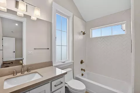 Bath - 5709 Thomson Loop, Davis, CA 95616 photo 4 of 4