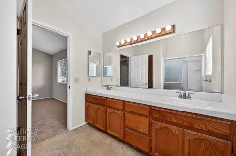 Bath - 8256 Benjamin Dr, Antelope, CA 95843 photo 6 of 6