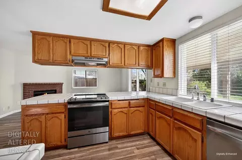 Kitchen - 8256 Benjamin Dr, Antelope, CA 95843 photo 3 of 12