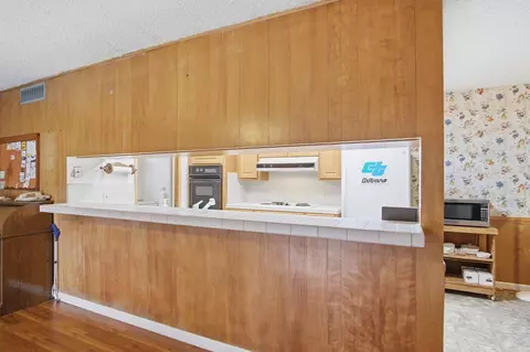 Kitchen - 2718 Warwick Ln, Modesto, CA 95350 photo 1 of 2