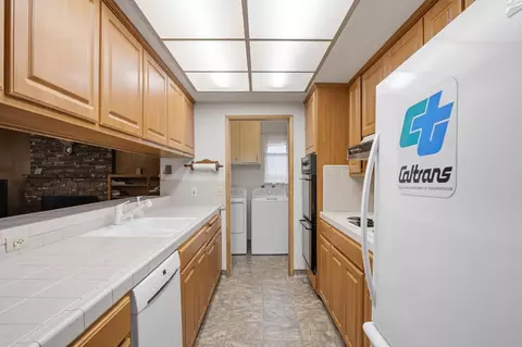 Other - 2718 Warwick Ln, Modesto, CA 95350 photo 2 of 5