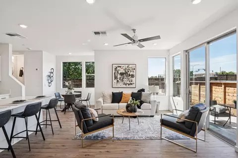 2060 Odin Walk, Sacramento, CA 95835