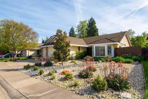 3904 Fawn Run Way, Antelope, CA 95843