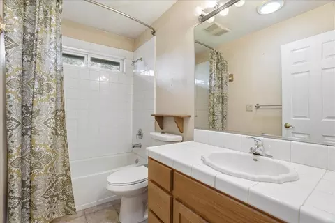 Bath - 4881 China Camp Dr, Placerville, CA 95667 photo 1 of 5