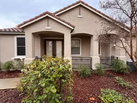 1440 Marseille Ln, Roseville, CA 95747