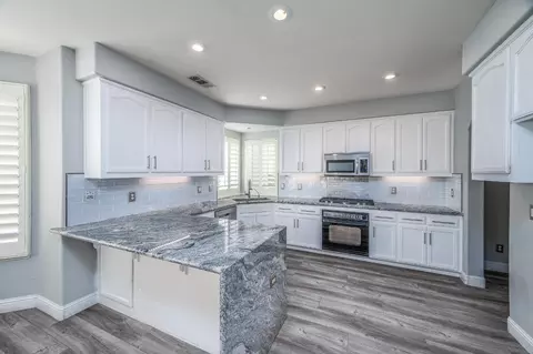 2800 Olympus Ct, Modesto, CA 95356