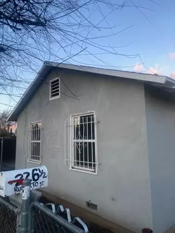 Exterior - 226 Ruberto St, Modesto, CA 95351 photo 2 of 3