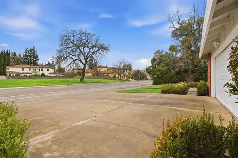 Exterior - 1236 Jacob Ln, Carmichael, CA 95608 photo 17 of 17
