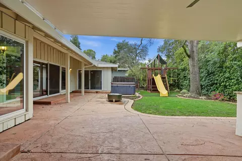 Exterior - 1236 Jacob Ln, Carmichael, CA 95608 photo 8 of 17