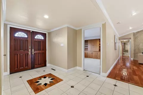 Entry Way - 1236 Jacob Ln, Carmichael, CA 95608 photo 2 of 7