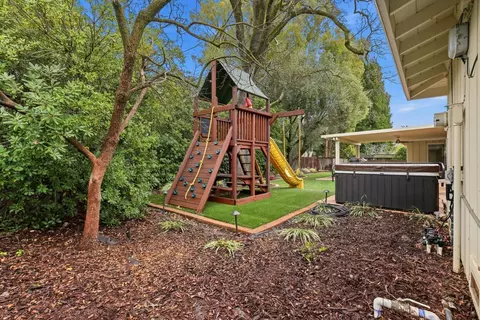 Exterior - 1236 Jacob Ln, Carmichael, CA 95608 photo 14 of 17