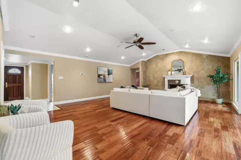 Living - 1236 Jacob Ln, Carmichael, CA 95608 photo 6 of 14