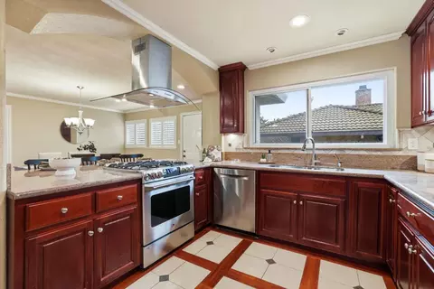 Kitchen - 1236 Jacob Ln, Carmichael, CA 95608 photo 6 of 9
