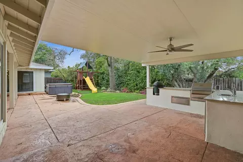 Exterior - 1236 Jacob Ln, Carmichael, CA 95608 photo 9 of 17