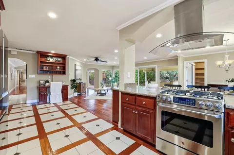 Kitchen - 1236 Jacob Ln, Carmichael, CA 95608 photo 8 of 9