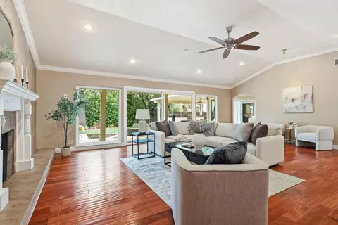 Living - 1236 Jacob Ln, Carmichael, CA 95608 photo 10 of 14