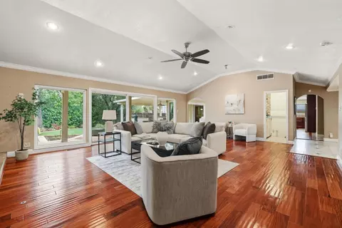 Living - 1236 Jacob Ln, Carmichael, CA 95608 photo 11 of 14