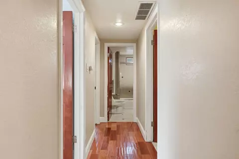 Entry Way - 1236 Jacob Ln, Carmichael, CA 95608 photo 3 of 7
