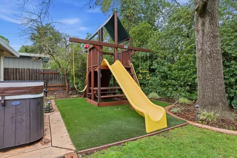 Exterior - 1236 Jacob Ln, Carmichael, CA 95608 photo 13 of 17