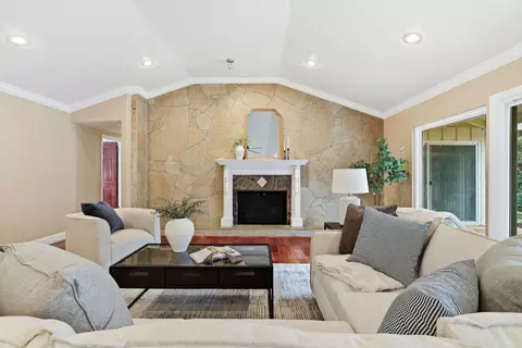 Living - 1236 Jacob Ln, Carmichael, CA 95608 photo 7 of 14
