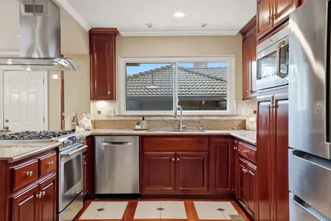 Kitchen - 1236 Jacob Ln, Carmichael, CA 95608 photo 2 of 9