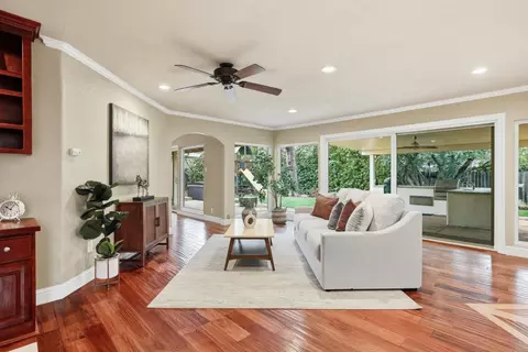 Living - 1236 Jacob Ln, Carmichael, CA 95608 photo 2 of 14