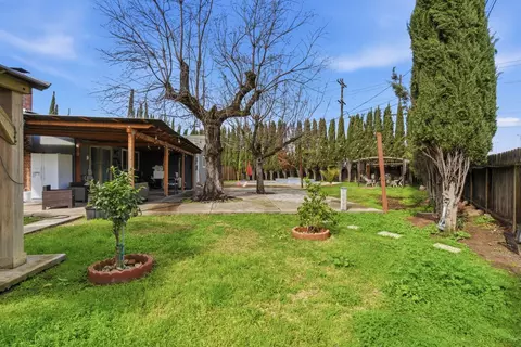 Exterior - 1718 June Dr, Modesto, CA 95350 photo 10 of 10