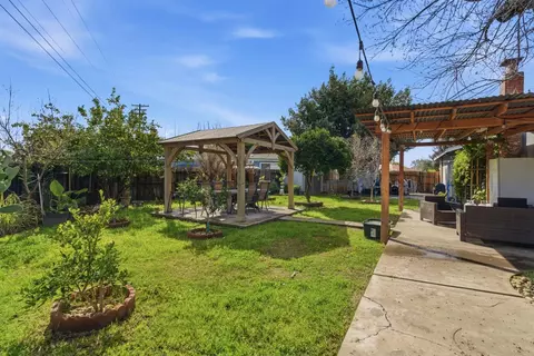 Exterior - 1718 June Dr, Modesto, CA 95350 photo 9 of 10