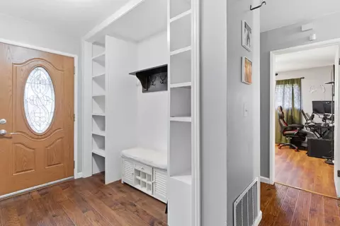 Entry Way - 1718 June Dr, Modesto, CA 95350 photo 5 of 5