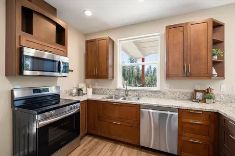 Kitchen - 7021 Stope Ct, Placerville, CA 95667 photo 3 of 6