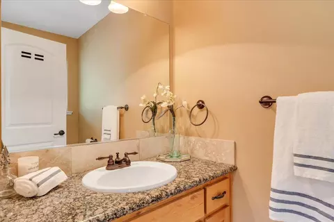 Bath - 483 Sunrise Rd, Copperopolis, CA 95228 photo 2 of 6