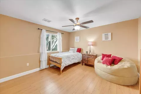 Bedroom - 483 Sunrise Rd, Copperopolis, CA 95228 photo 1 of 10