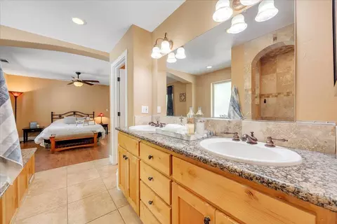 Bath - 483 Sunrise Rd, Copperopolis, CA 95228 photo 6 of 6