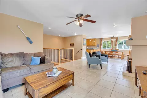 Living - 483 Sunrise Rd, Copperopolis, CA 95228 photo 4 of 5