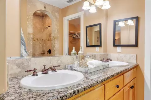 Bath - 483 Sunrise Rd, Copperopolis, CA 95228 photo 5 of 6