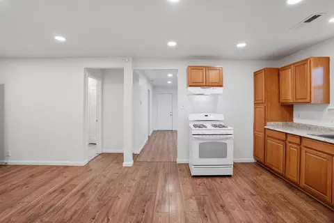 Entry Way - 2410 E Gerard, Merced, CA 95341 photo 2 of 3