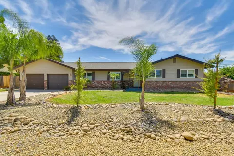 6034 Country Club Pl, Merced, CA 95340
