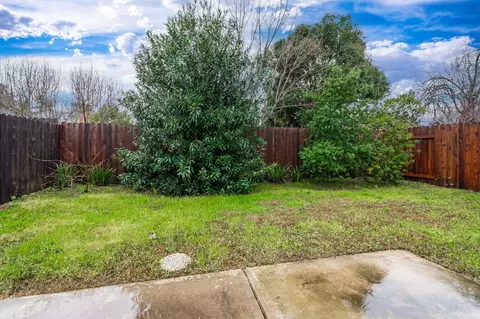 Exterior - 116 Huerta Pl, Davis, CA 95616 photo 7 of 7