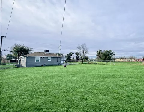 Exterior - 245 Delano, Elverta, CA 95626 photo 4 of 6